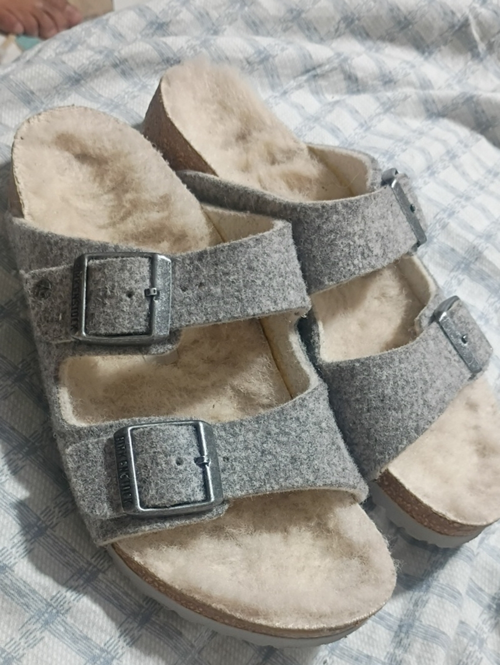 Birkenstock Kids Gray Wool-Lined Two-Strap Sandals Size 34